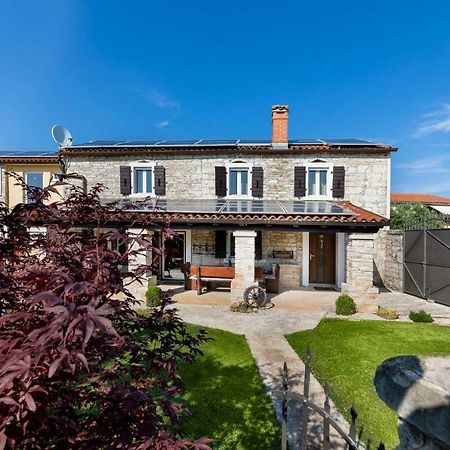 Holiday Home Ana Kanfanar Ngoại thất bức ảnh