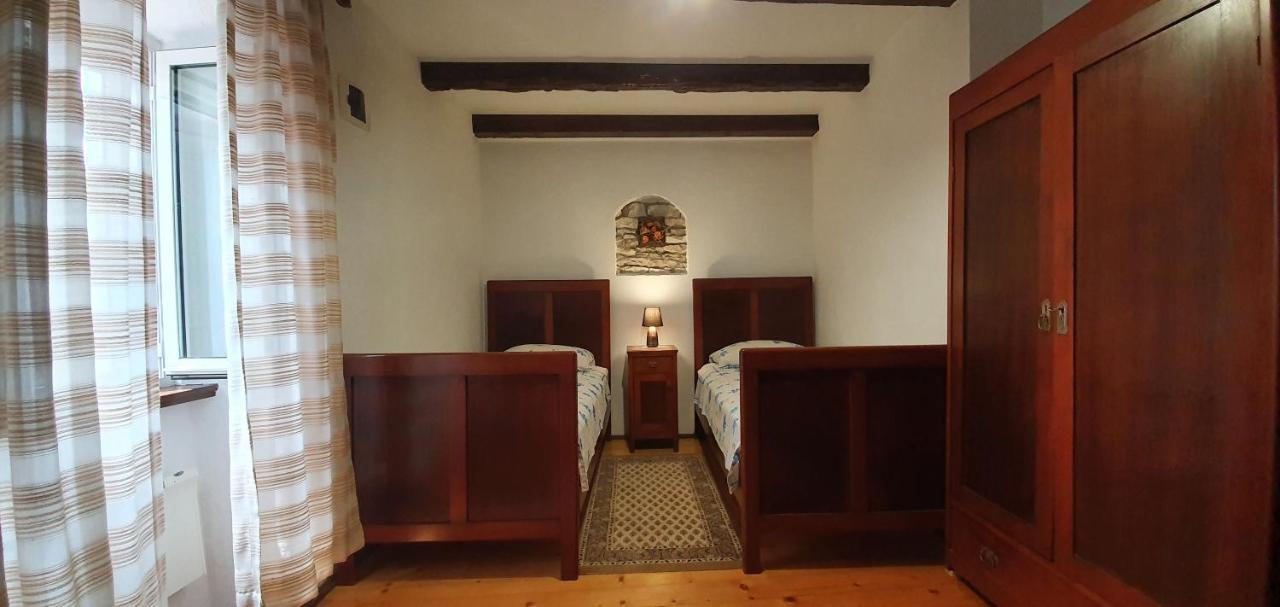 Holiday Home Ana Kanfanar Ngoại thất bức ảnh
