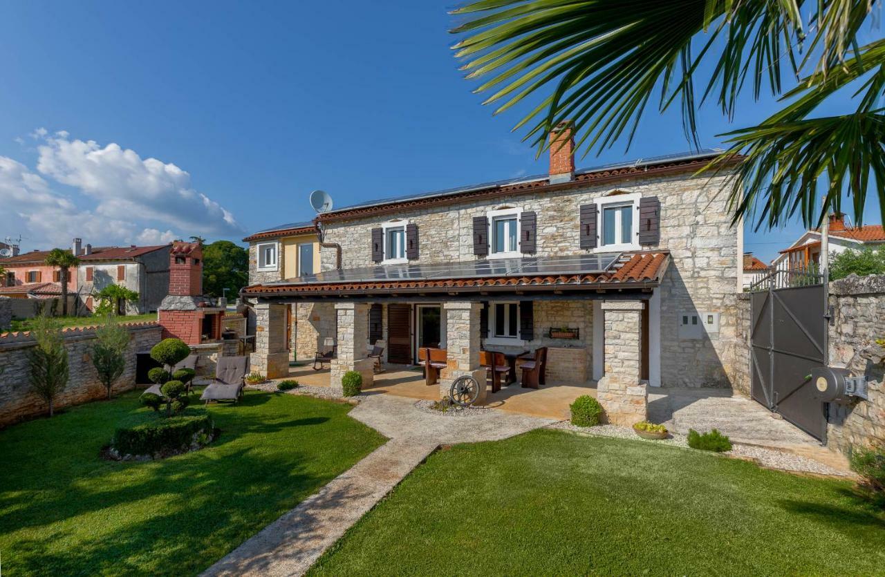 Holiday Home Ana Kanfanar Ngoại thất bức ảnh