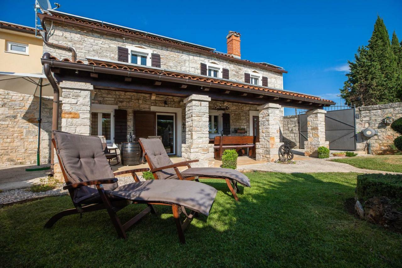 Holiday Home Ana Kanfanar Ngoại thất bức ảnh